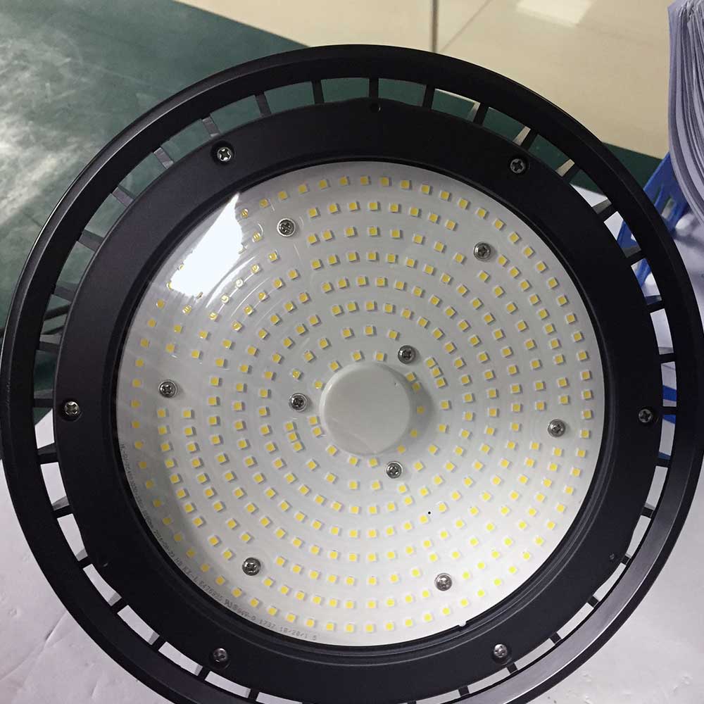  Highbay UFO Style 200W 6000K 5yrs warranty Philips LED