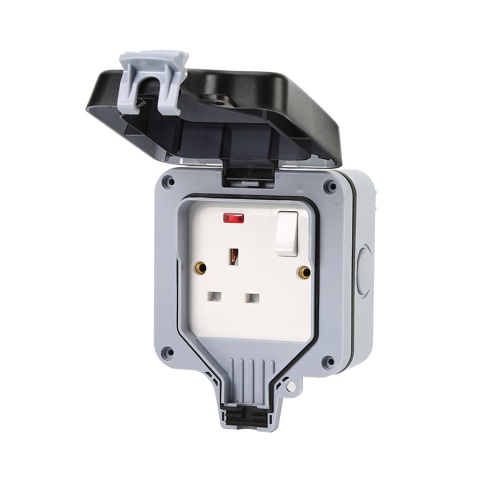 Waterproof 13A Single BS Socket with switch